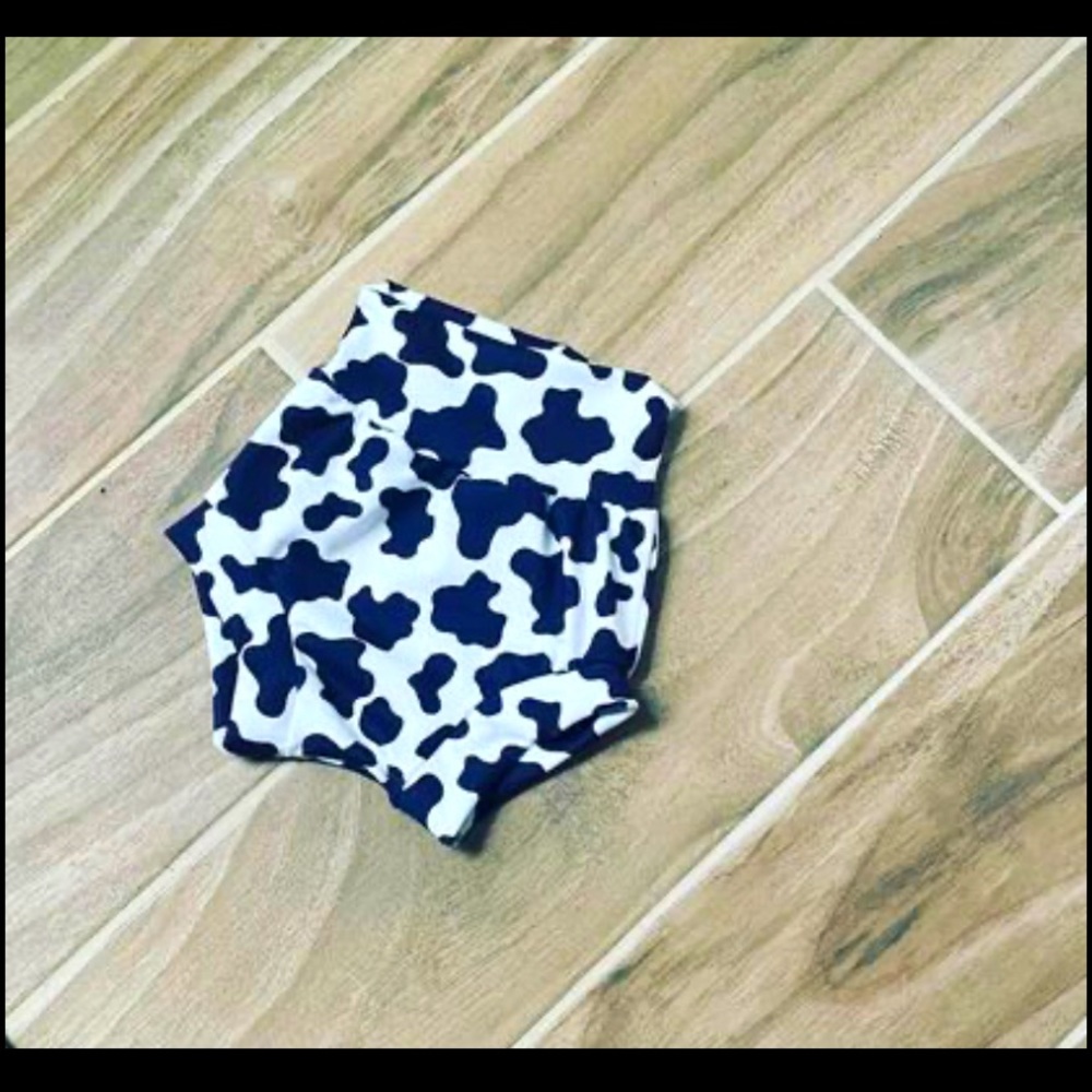Cow print bummies preemie -2T